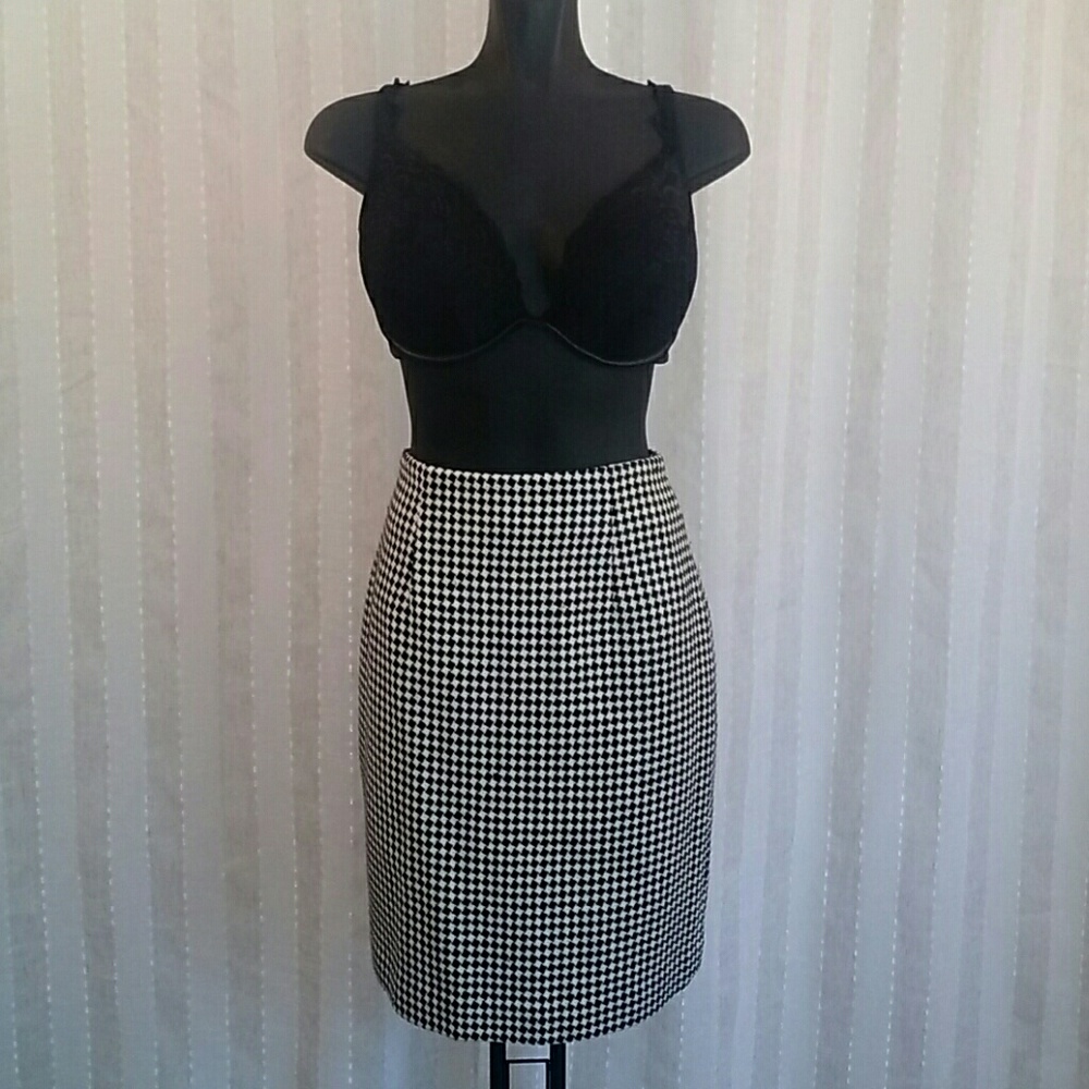 Vintage 100% wool Ann Taylor pencil skirt
